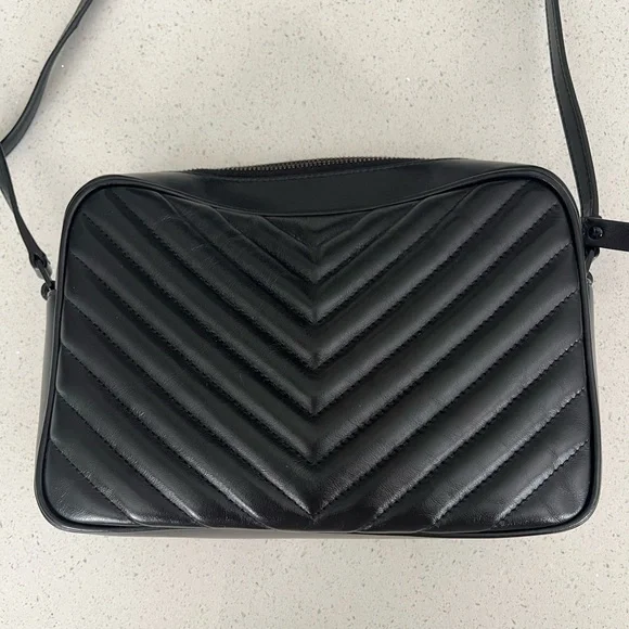 YSL LOU CAMERA BAG IN QUILTED LEATHER - Picture 17 of 17